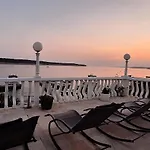 And Vinko Nocleg ze śniadaniem