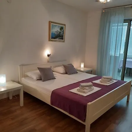 And Vinko Bed & Breakfast