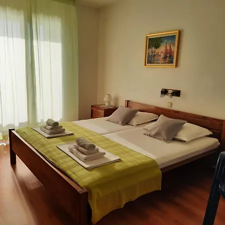 And Vinko Bed & Breakfast