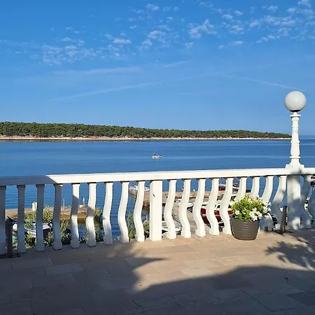 And Vinko Bed & Breakfast Barbat na Rabu