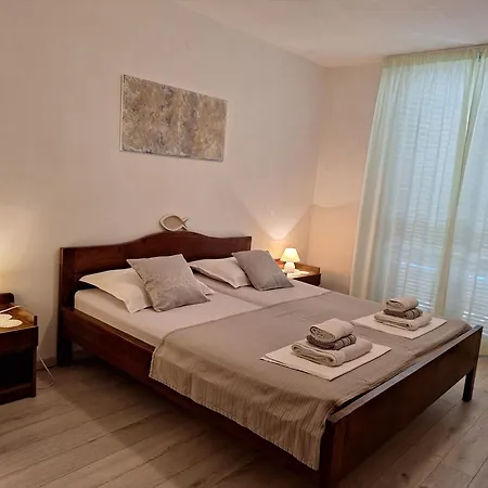 Apartments&rooms Vinko Bed & Breakfast