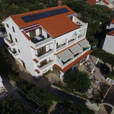 Bed & Breakfast Apartments&rooms Vinko 3*