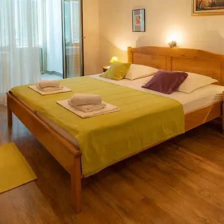 And Vinko Bed and Breakfast 3*