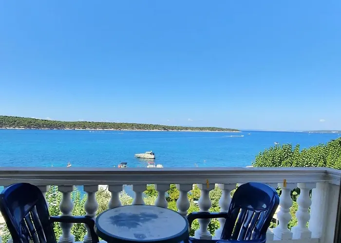 And Vinko Nocleg ze śniadaniem