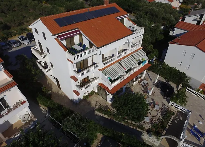 Nocleg ze śniadaniem And Vinko 3*