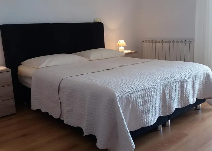 And Vinko Nocleg ze śniadaniem Barbat na Rabu