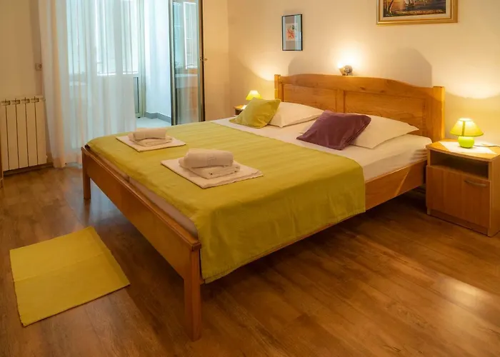 And Vinko Nocleg ze śniadaniem 3*