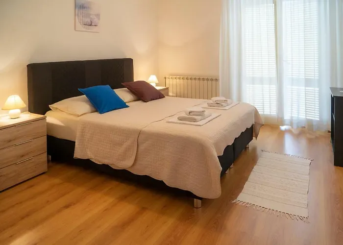 And Vinko Nocleg ze śniadaniem 3*